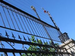 �������