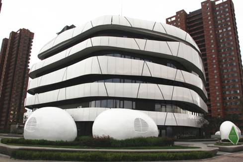 ���ֻ�����������β�������¥��