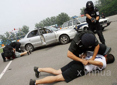 北京特警举行反劫持人质演练